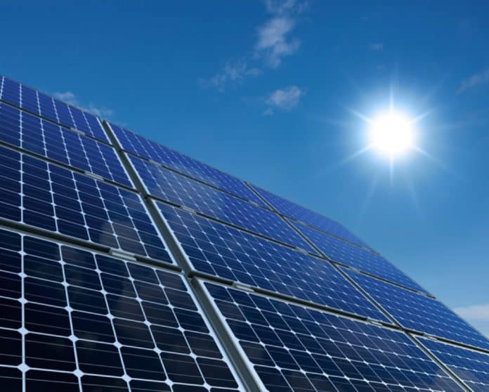solar_canstockphoto7593518