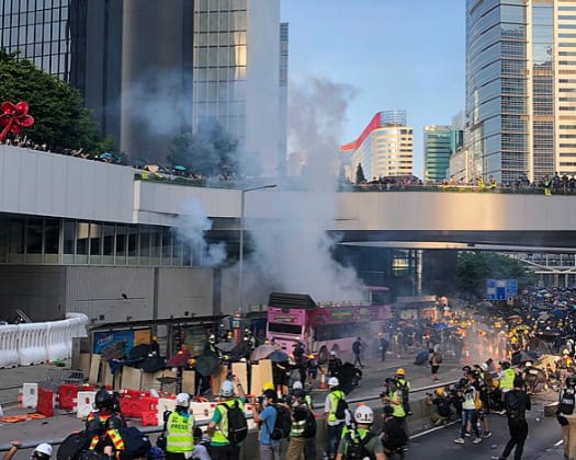 Hong-Kong-police-tear-gas-protestors.jpg