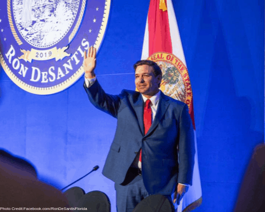 Ron DeSantis Waving v2 525x420 (1)