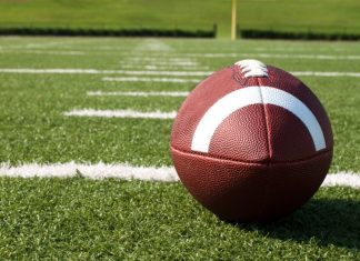 football canstockphoto4265889 1000x800