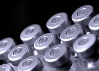 vaccine vials_canstockphoto1113018 1000x800