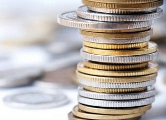 coins_canstockphoto250934 525x420